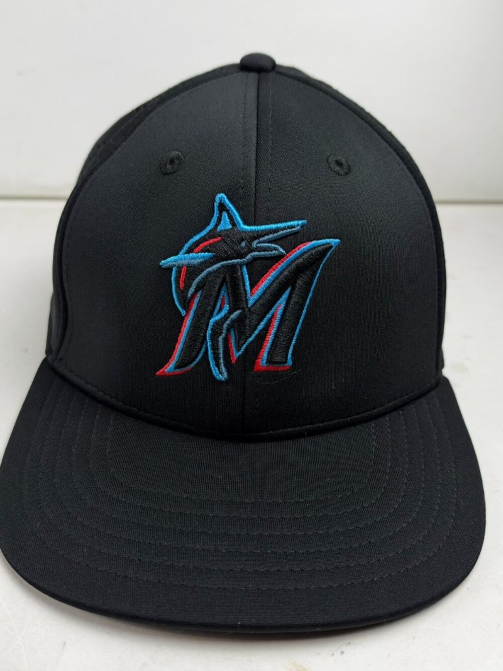 Miami Marlins Hat Mens L/XL Black Stretch Fit OC Sports Team MLB Cap Staining